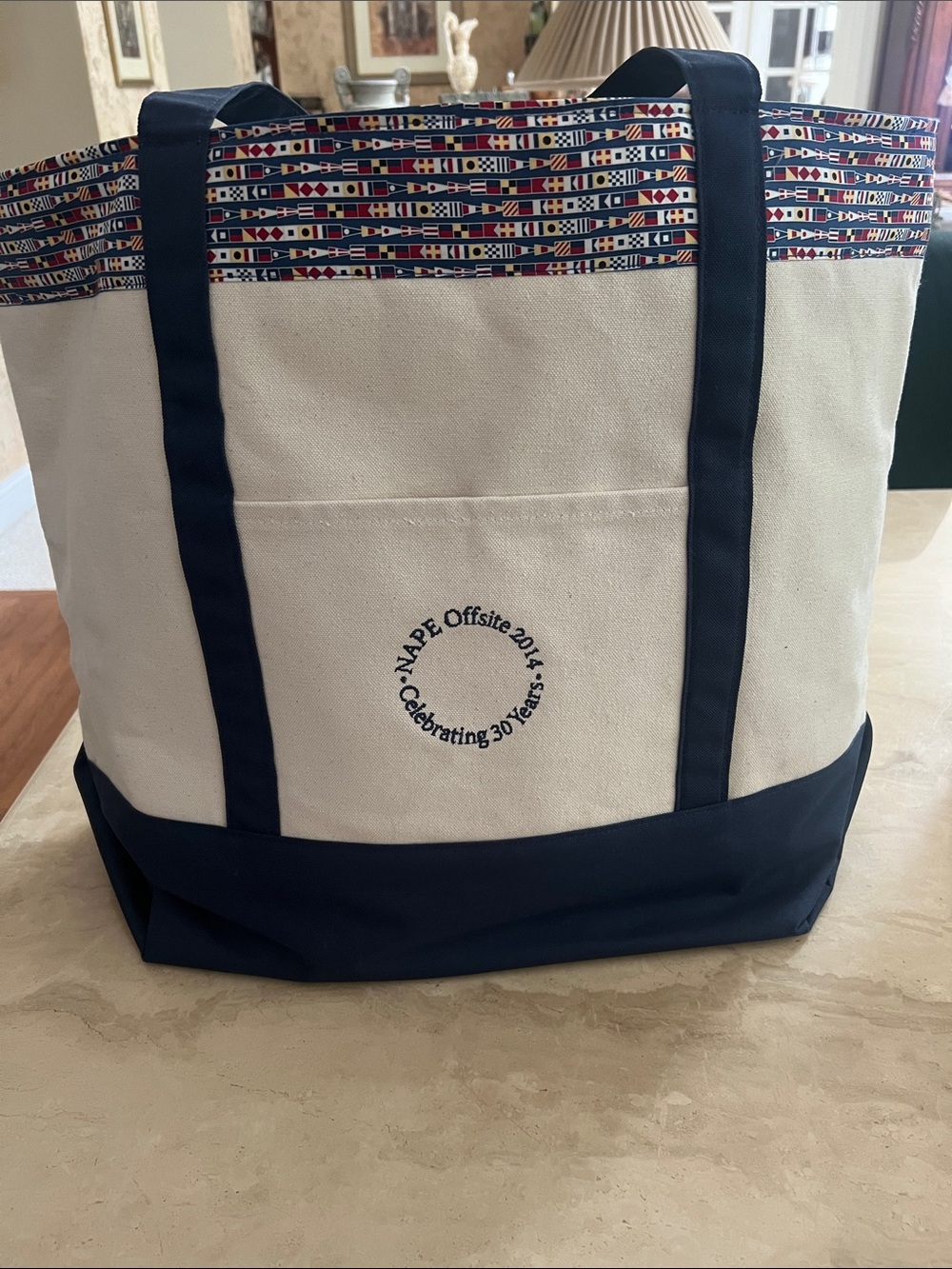 Vineyard Vines Custom Collection canvas zippered tote bag extra large